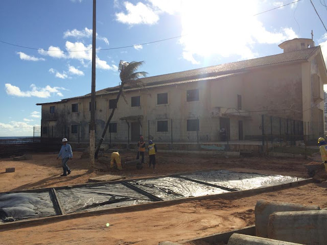 O "trambalho" ao lado da Igreja foi demolido e o da Paciência quando vai para o chão? 