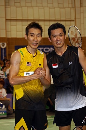 ! TakMungkinBenar !: Lee Chong Wei Lelong Raket RM200 Ribu.