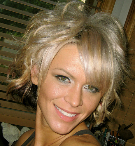 short haircuts for girls with curly hair. short wavy hair styles