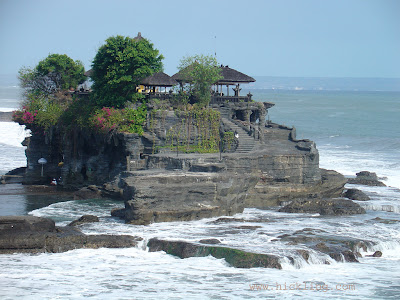 Berwisata menuju pulau bali sangat menyenangkan dan pulau bali atau juga di sebut pulau de Tempat Wisata di Pulau Bali yang Indah, Populer, Menarik