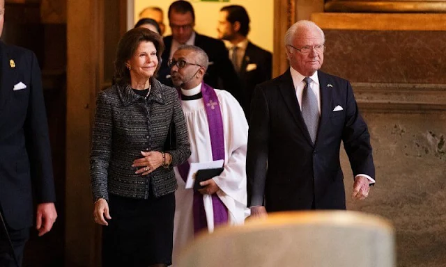 King Carl Gustaf, Queen Silvia, Crown Princess Victoria, Prince Daniel, Prince Carl Philip and Princess Sofia