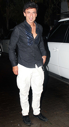 Sanjay Dutt,Malaika,Vivek & Other at Raj Kundra's birthday bash