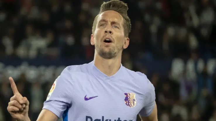 Barcelona make decision on Luuk de Jong's future