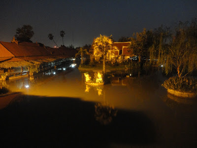 Marché flottant, temple Thaïlande, Ayutthaya, location vélo, guesthouse