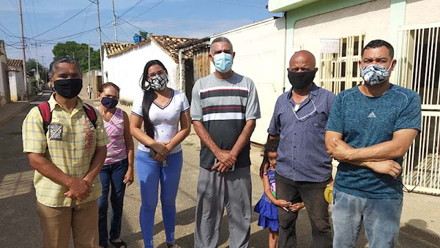 EN EL TORRELLAS PASAN LAS DE CAÍN POR NO CONTAR CON EL SERVICIO DE AGUA