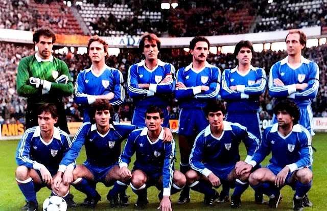 ATHLETIC CLUB DE BILBAO. Temporada 1985-86. Zubizarreta, De Andrés, Goicoechea, De la Fuente, Urquiaga y Liceranzu; Endika, Patxi Salinas, Gallego, Noriega y Urtubi. REAL SPORTING DE GIJÓN 1 (Joaquín) ATHLETIC CLUB DE BILBAO 0. 03/11/1985. Campeonato de Liga de 1ª División, jornada 10. Gijón, Asturias, estadio del Molinón.