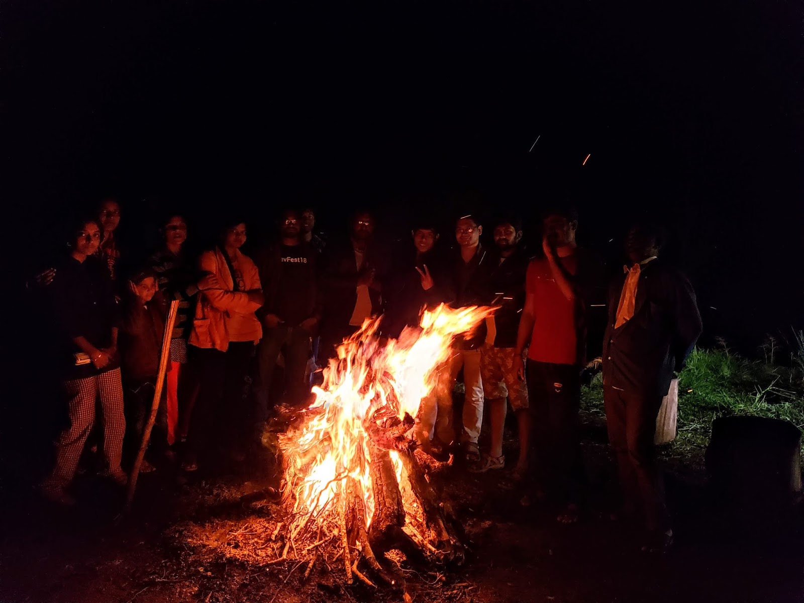 Night Bonfire, Pallangi