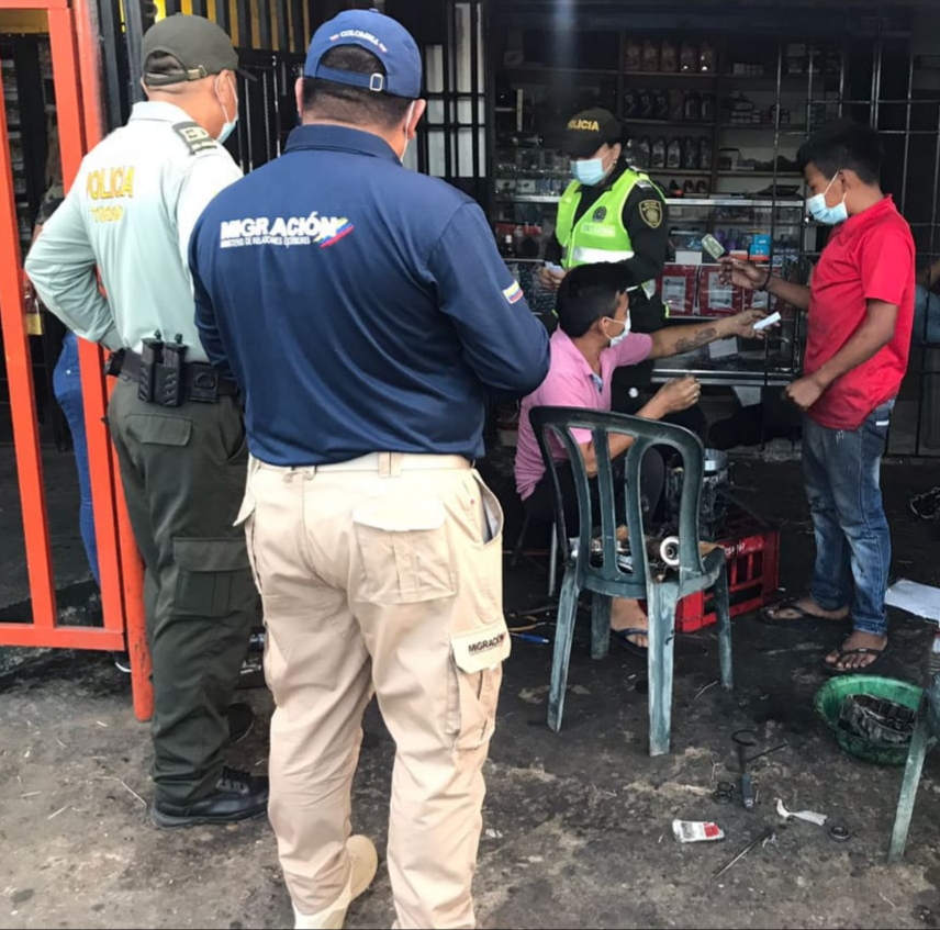 https://www.notasrosas.com/Policía Guajira realizó Campaña de Pedagogía, Sensibilización y Control, en Maicao