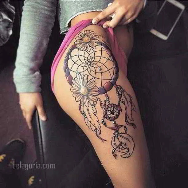 Tatuajes en el muslo para mujeres