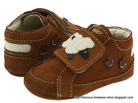 Famous footwear shoe:shoe-152399