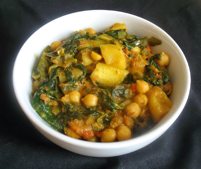 chickpea mango and spinach curry