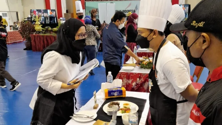 KBRI Brunei Darussalam Adakan Lomba Masak Rendang Asli Minangkabau