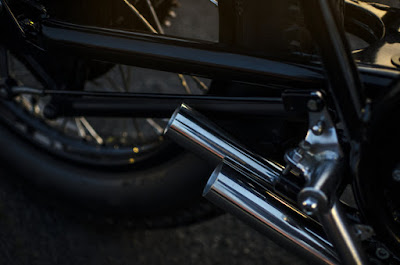 Kawasaki KZ400 Custom Exhaust by Auto Fabrica 