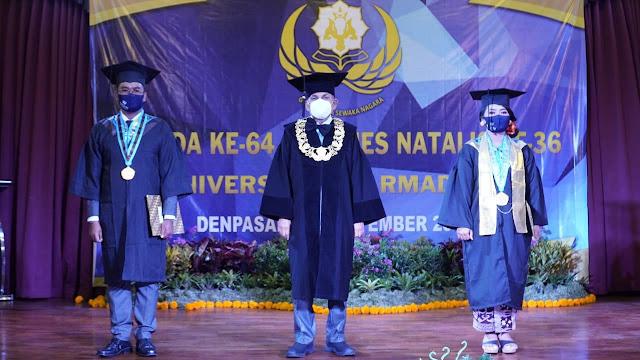  Unwar Lepas 1.131 Wisudawan Secara Daring