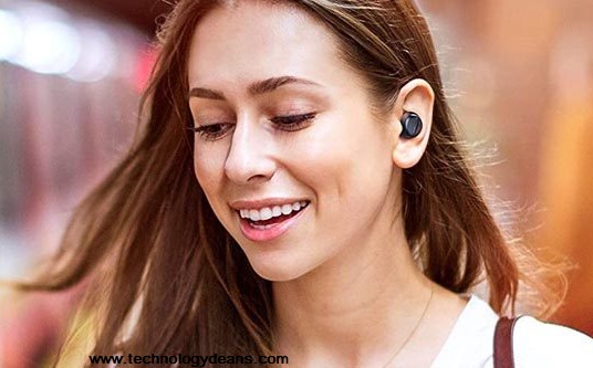 Wireless Ear buds for Small Ears: A Complete Review 2022