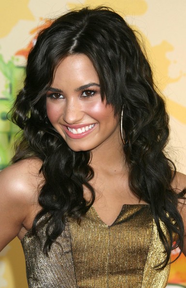 Demi Lovato hairstyles