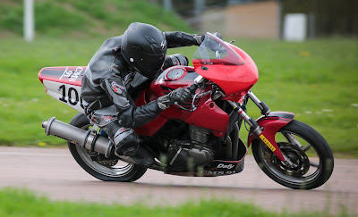 Roulage au circuit des Ecuyers le 15 avril. Photo 7. Pierre Volpatti