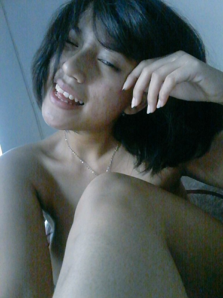  gambar bokep cewek indo igo toket gede montok selfie manja payudara besar cewek manis rambut pendek selfie sambil telanjang