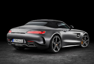 2016 Mercedes-AMG GT C Rear Picture