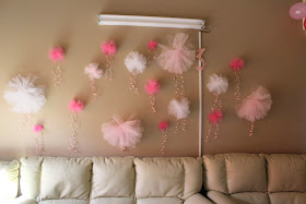 Tulle Pom-pom wall
