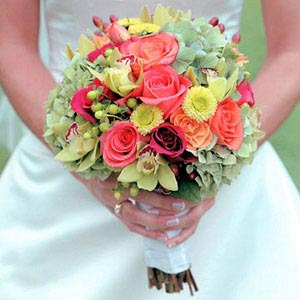 Gợi ý cách chọn hoa cưới cho cô dâu