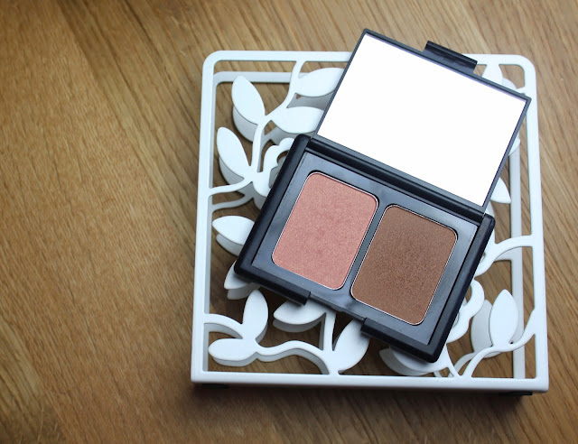 The Contouring Blush & Bronzing Powder Duo from Elf Cosmetics