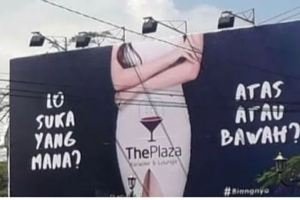 Reklame Lombok Plaza  "LO SUKA YANG MANA? ATAS ATAU BAWAH?" Diturunkan Pol PP Mataram 