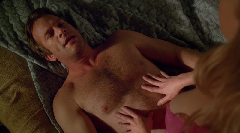 Thomas Jane Shirtless on Hung s2e03