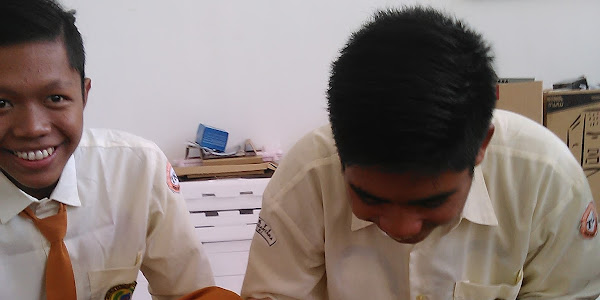 KEGIATAN BELAJAR KOMPUTER SMKTI PELITA NUSANTARA KEDIRI