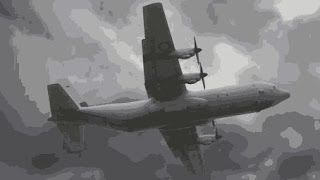 Pesawat hercules jatuh, ada 12 kru dan 100 penumpang