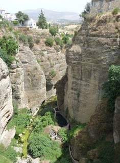 Vistas desde los balcones del Puente Nuevo.