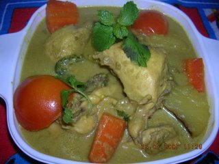 Celotehpelangi: resepi ayam masak kurma