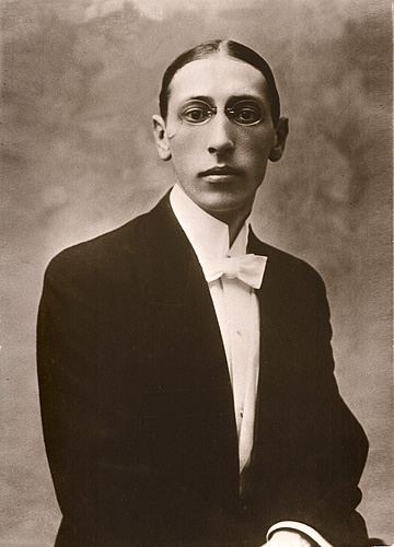 Stravinsky_Igor_Postcard-1910.jpg