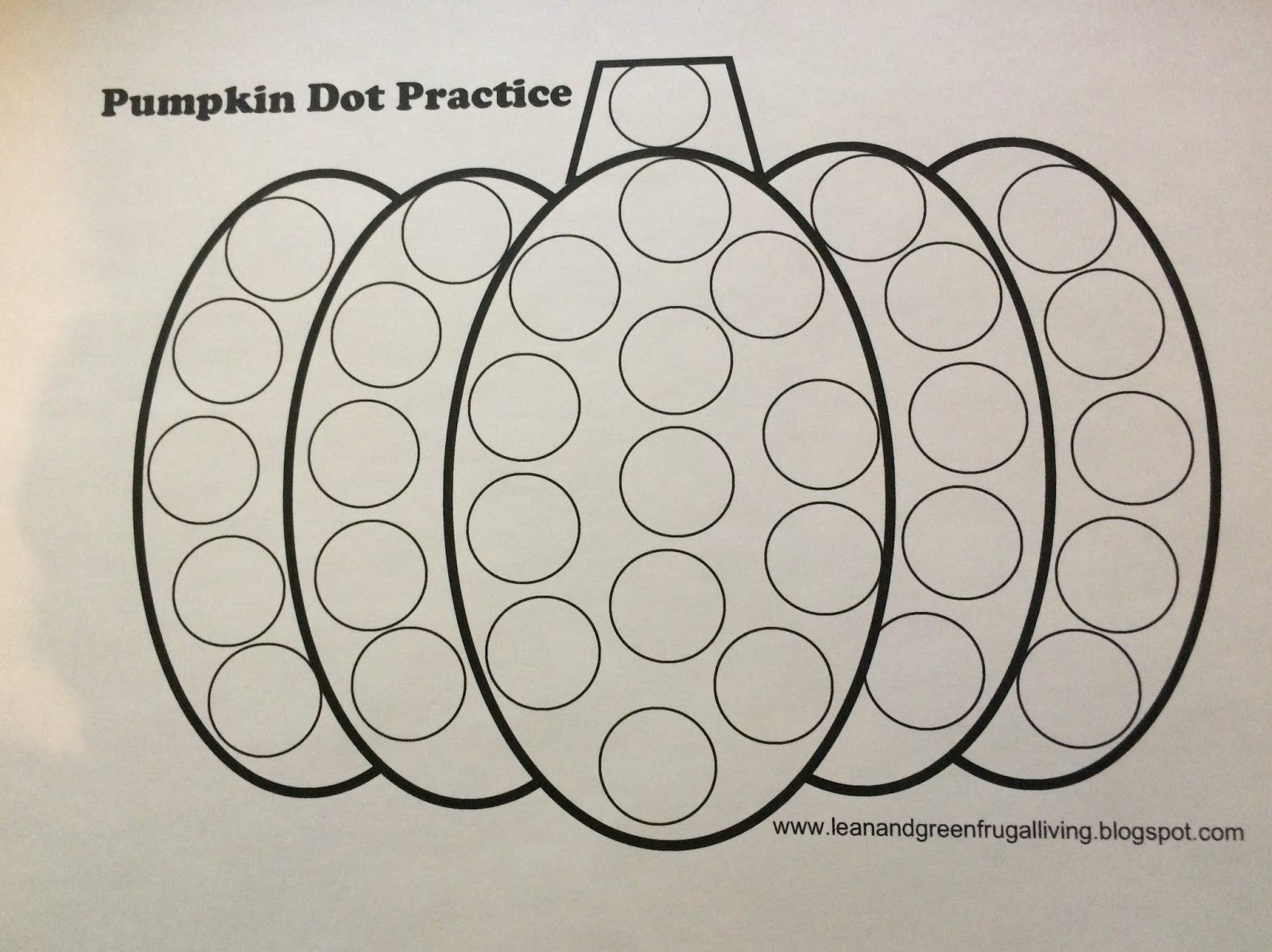 Lean and Green Frugal Living: Free Printable! Pumpkin Dot Practice