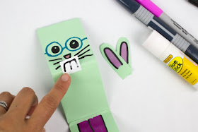 How to make cute and easy paper bunny puppets for a unique kids Easter craft