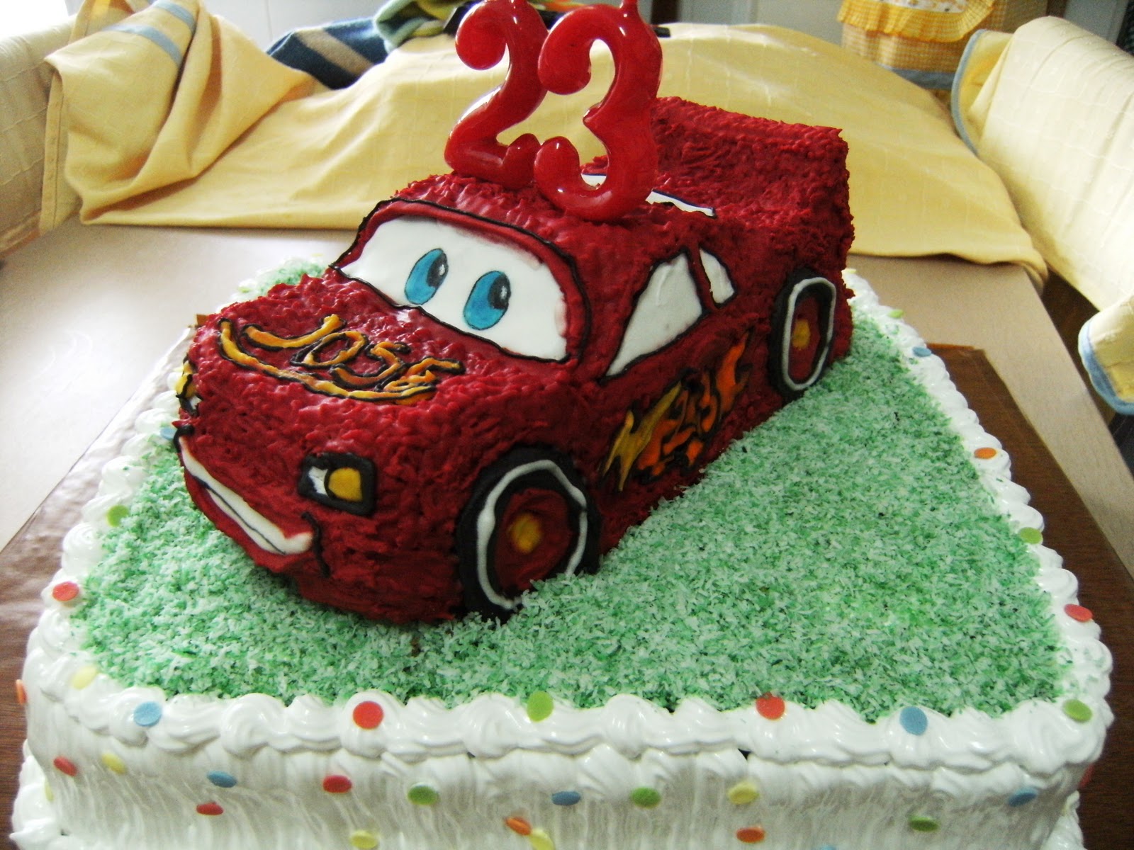 Pistas Para Organizar Una Fiesta De Cumpleaños Infantil Tarta Cars