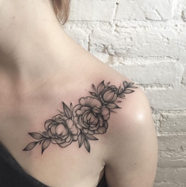 Estas belas flores blackwork