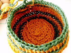 free crochet patterns, how to crochet, baskets, bowls,