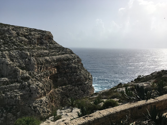マルタ島の岩肌