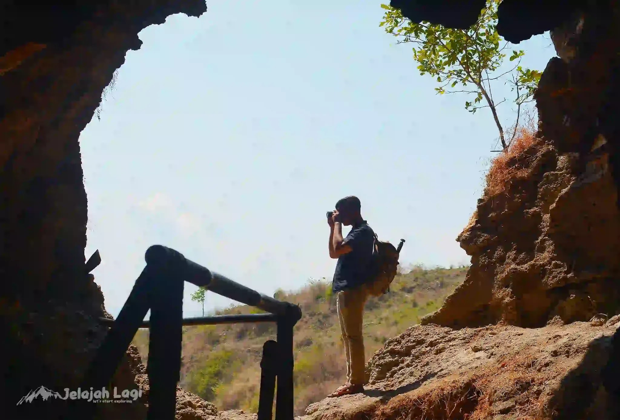 Pintu Goa Lawa Songgom Brebes - Foto Jelajah Lagi by JL Jaenal Jalalludin