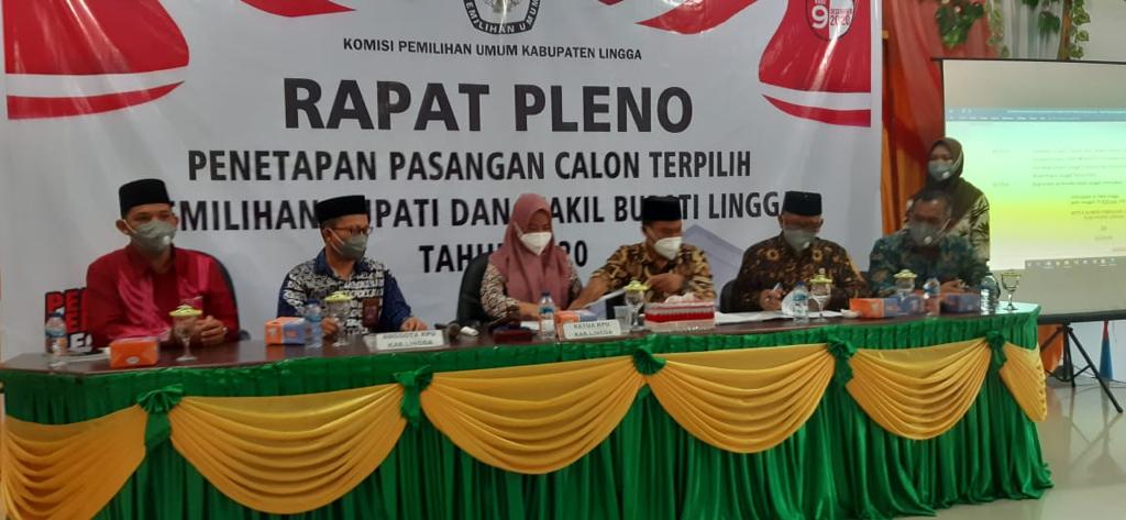 Polres Lingga Lakukan Pengamanan Rapat Pleno Penetapan Paslon Terpilih Bupati dan Wakil Bupati Lingga