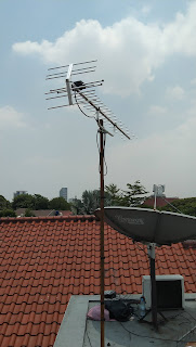 https://sinar-alam-elektro.blogspot.com/2021/10/gambar-pasang-antena-tv-digital-sinar.html