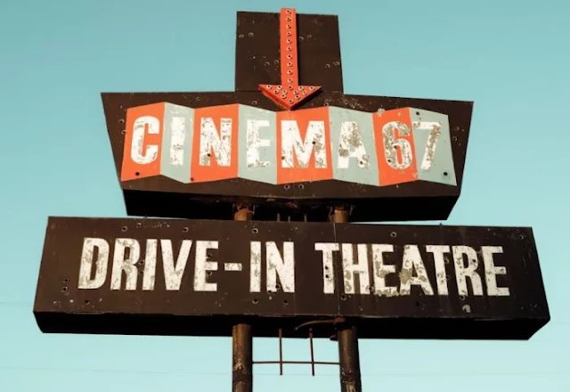 Drive-in-Cinema-Signboard