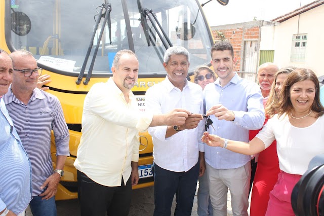 Complexo Educacional de Tucano é inaugurado com presença de Jerônimo Rodrigues e lideranças políticas locais