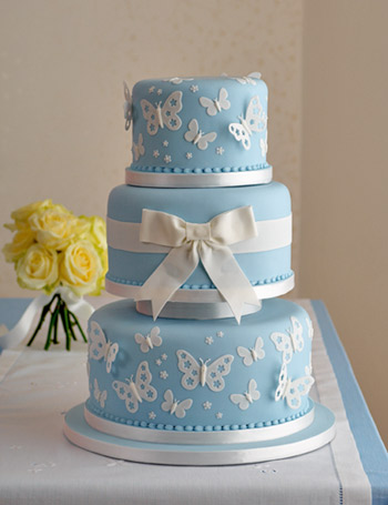 blue butterfly wedding cake A feel of blue color that looks fresh 