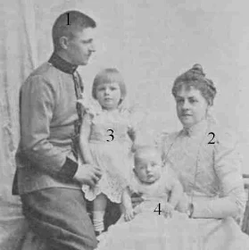 Albrecht zu Schaumburg-Lippe with spouse and two children