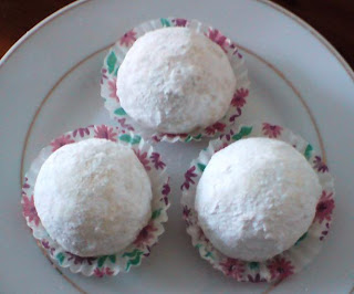 Mexican Wedding Cakes Cookies