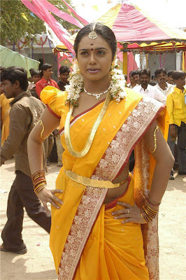 Hot Tollywood Actress Abhinaya Sri in Saree Photos