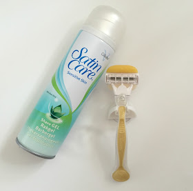 Gillette Venus razor and foam 