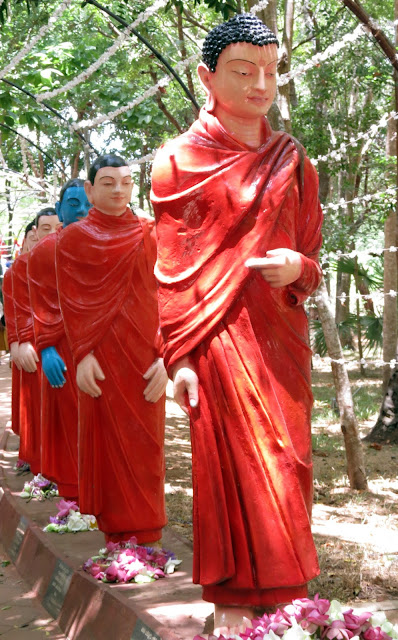 Nellikulama temple in Anuradhapura, travel guide sri lanka